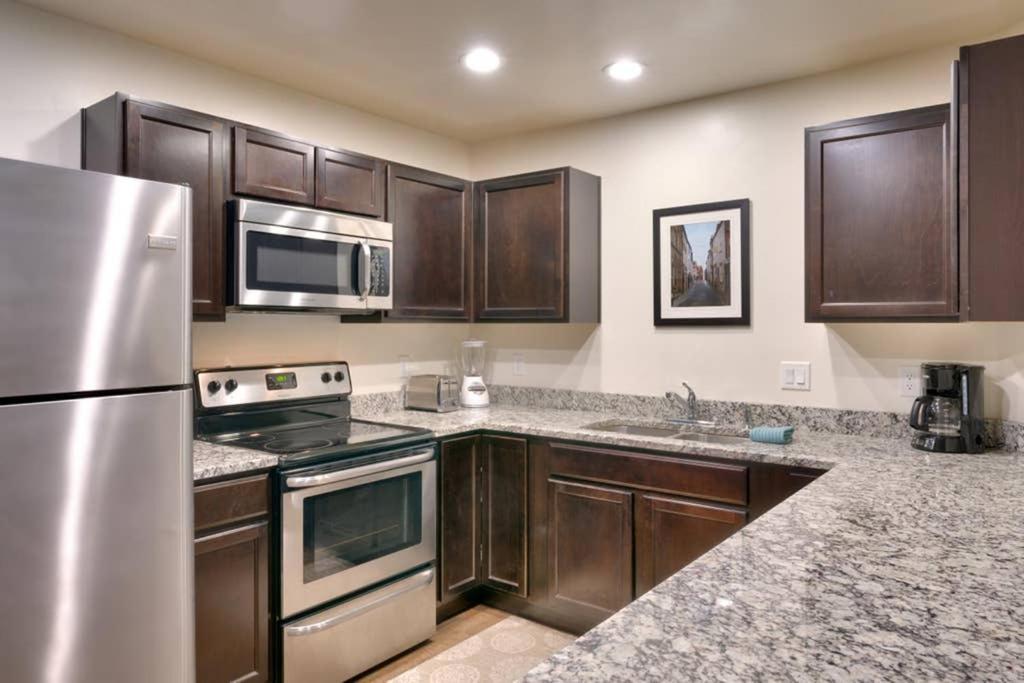 5D New Redcliff Condo, Pool & Hot Tub Moab Bagian luar foto